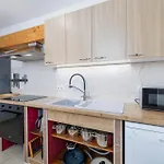 Maleluni Apartment *