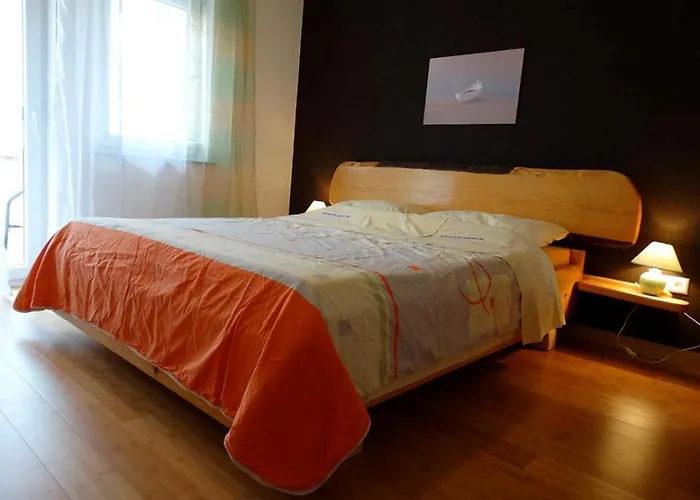 Апартаменты Maleluni *