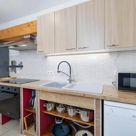 Maleluni Appartement *