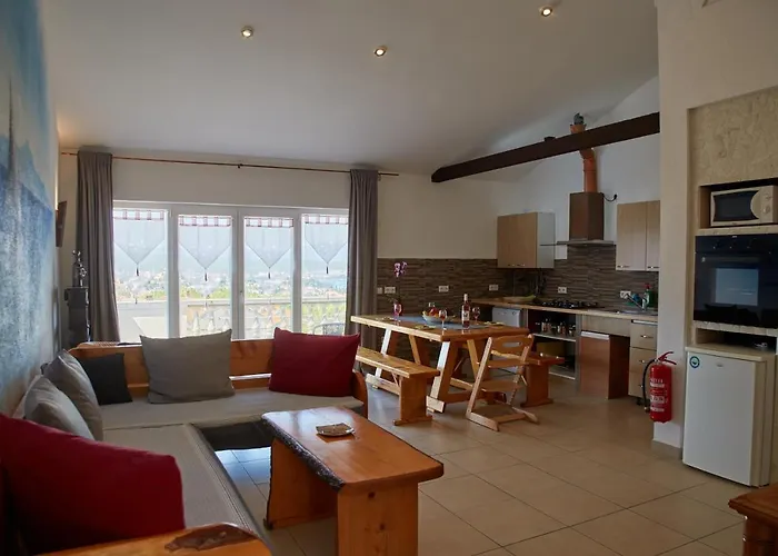 아파트 Maleluni *