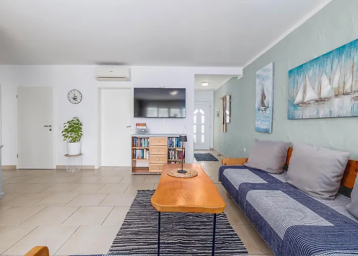 Maleluni Apartment Malinska