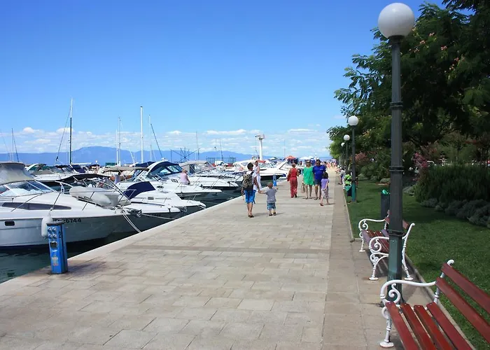 아파트 Maleluni *