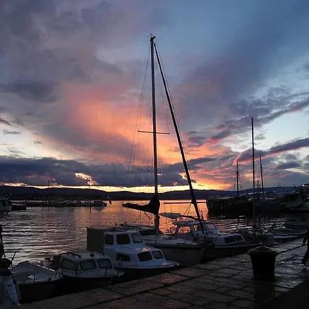 Appartement Maleluni *